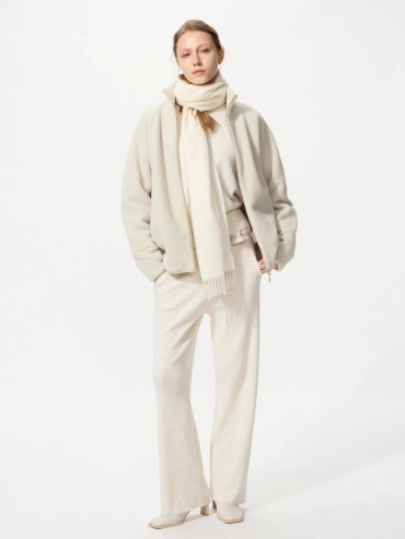 Демисезонная куртка Uniqlo бежевый, светло-серый