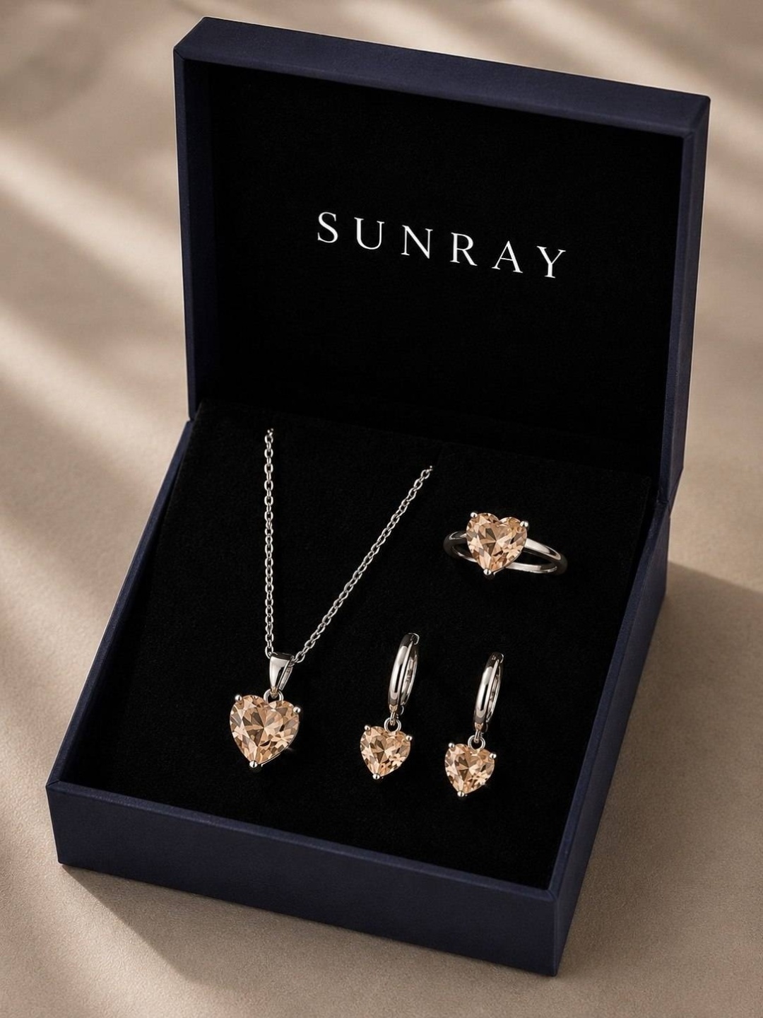 Серебро России SunR 257 вес 8 г серебро, фианит