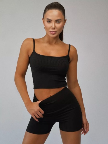 Спортивные шорты черный