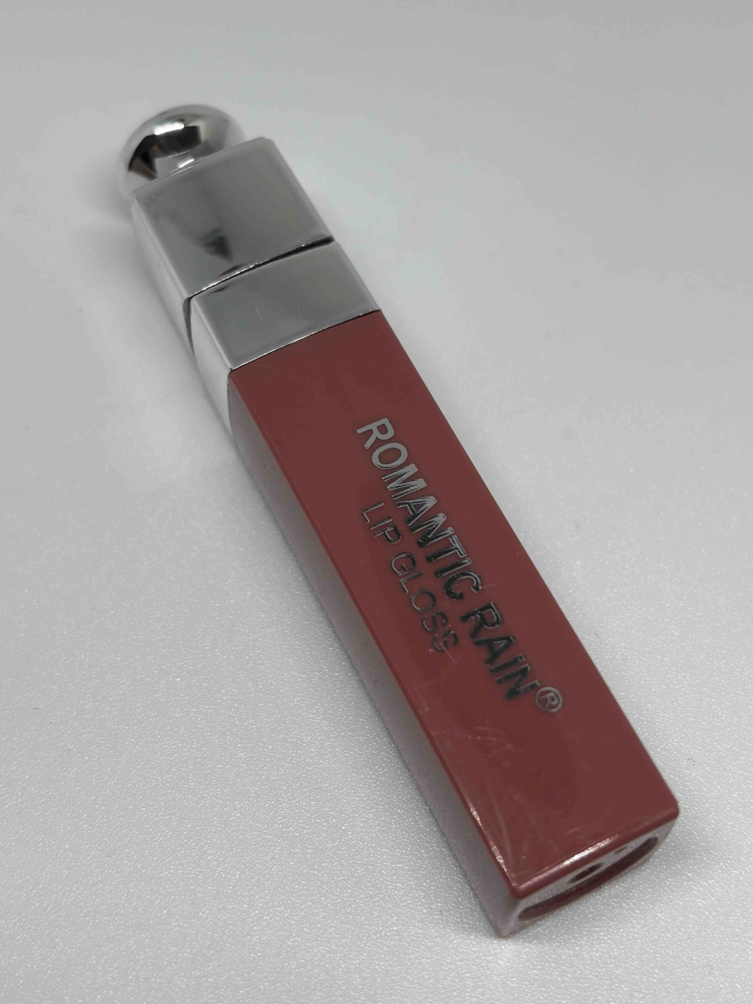Romantic Rain Lip Gloss жидкая помада 01
