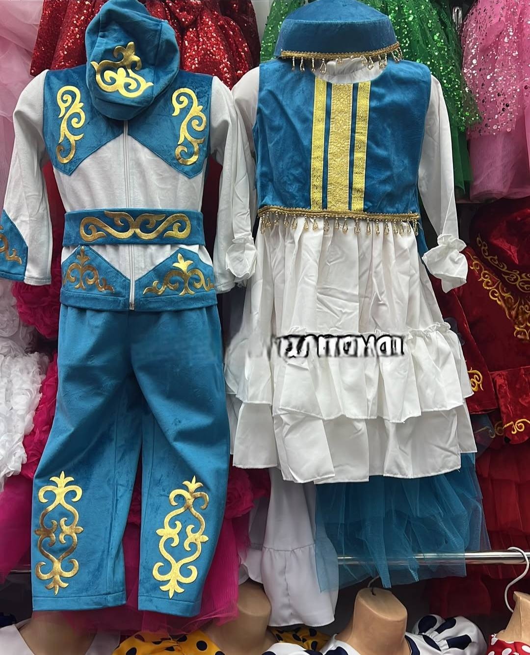 Национальный костюм белый, голубой