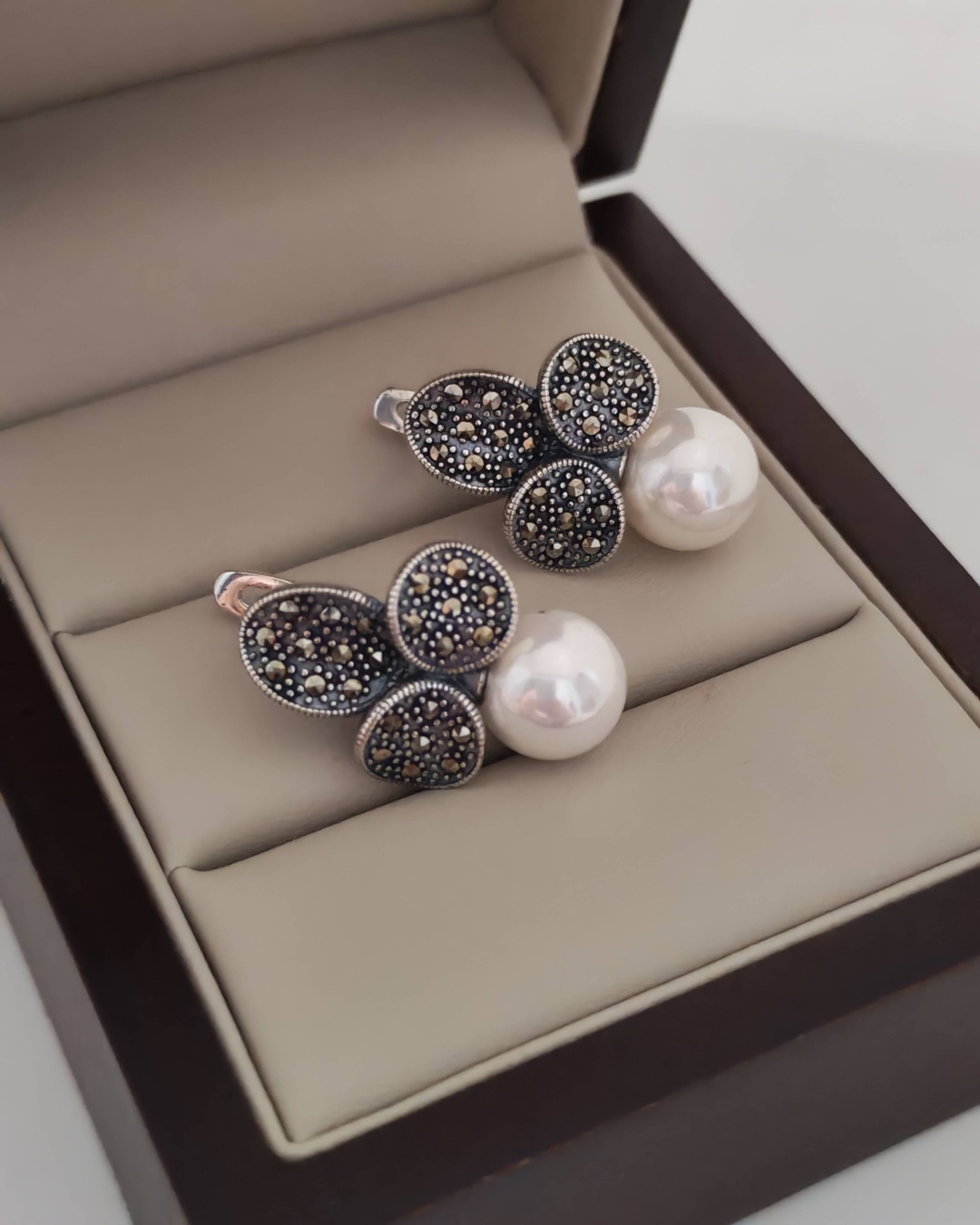 Серьги ZG Brand 28478446B2 вес 10.1 г серебро, жемчуг