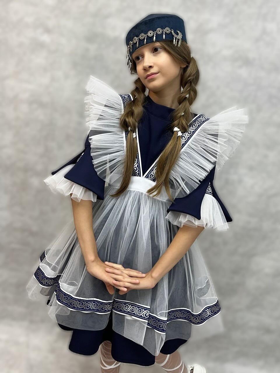 Школьный фартук ARIISANDRA синий, белый