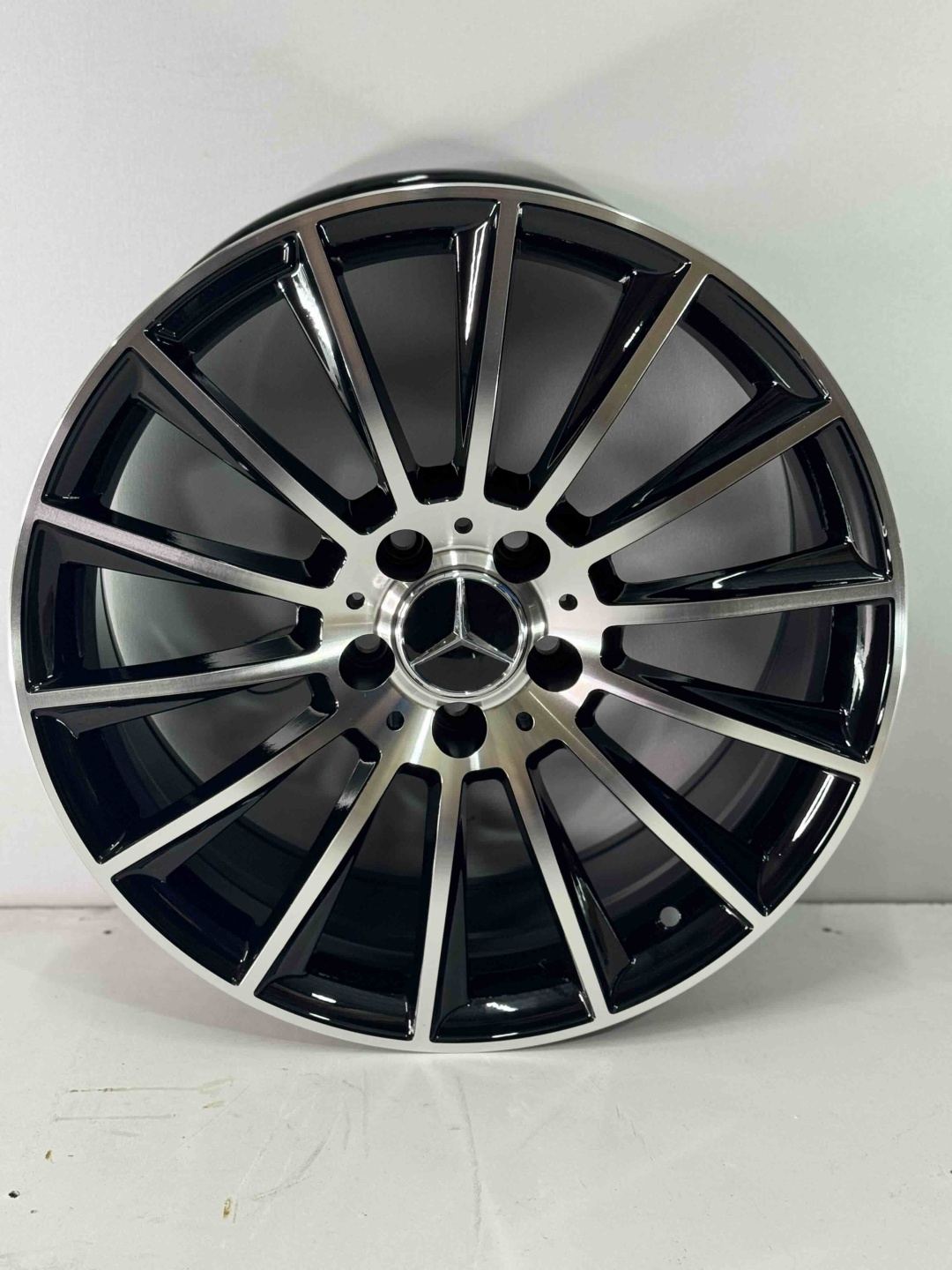 Mercedes-Benz 125-8t/g 8x18/5x112 D66.56 ET35 4 диска черный, серебристый