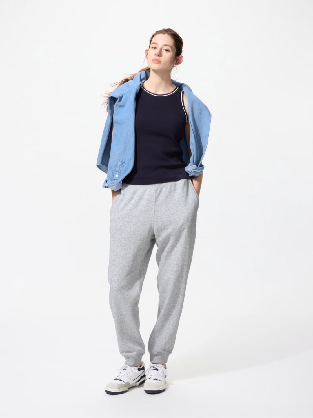 Джоггеры Uniqlo светло-серый