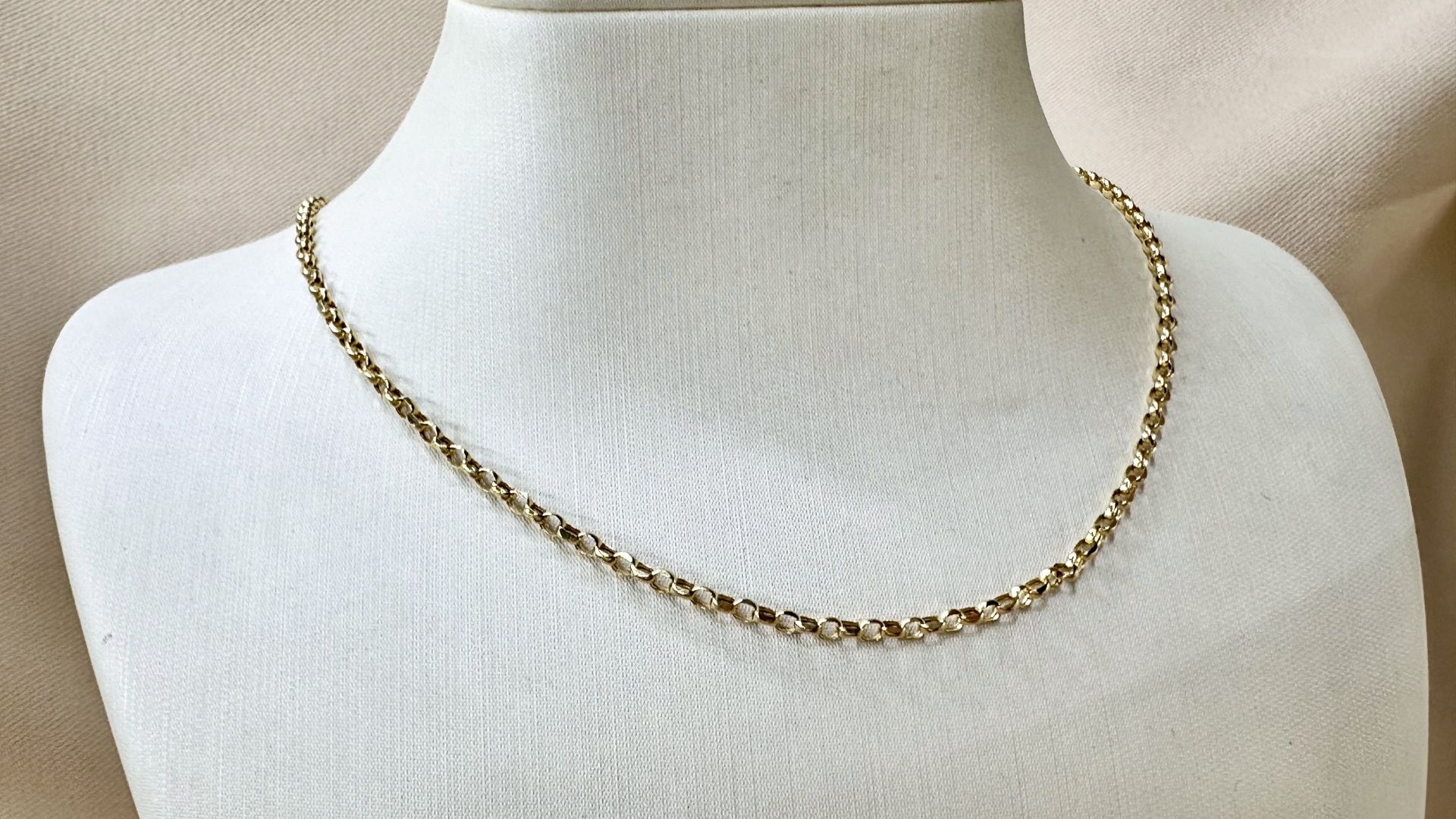 MANILAS GOLD 00015627 длина 50 см, вес 2.42 г золото, плетение шопард
