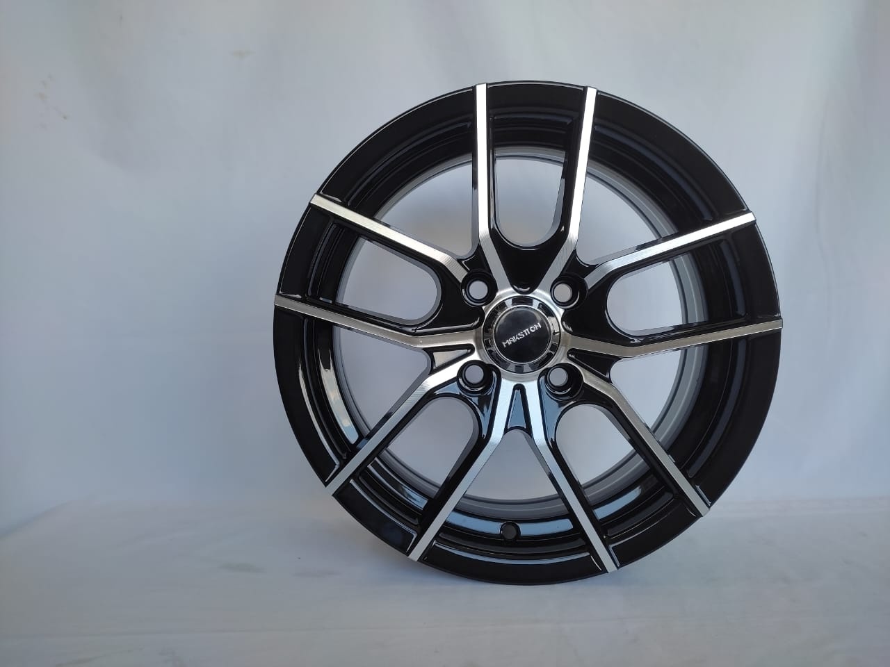 Top Grade t/g fd4556 6x14/4x100 D67.1 ET35 4 диска черный, серебристый