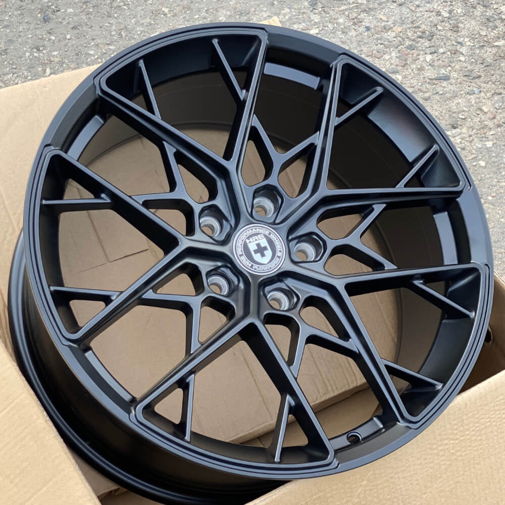 Rainbow Dance HRE X16 8.5x19/5x108 D73.1 ET35 4 диска черный