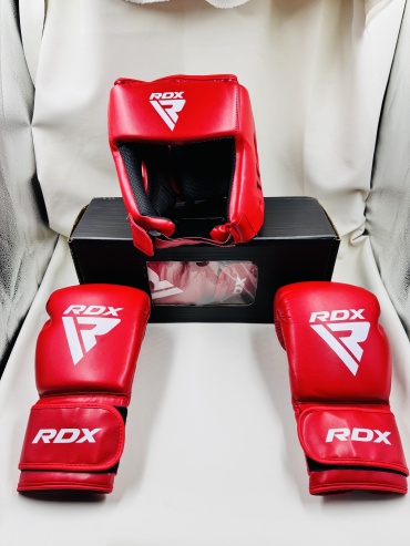 Боксерские перчатки RDX 10 oz красный