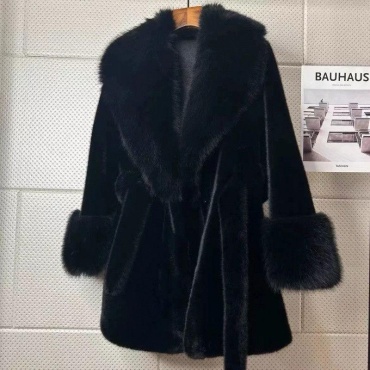 Шуба черный