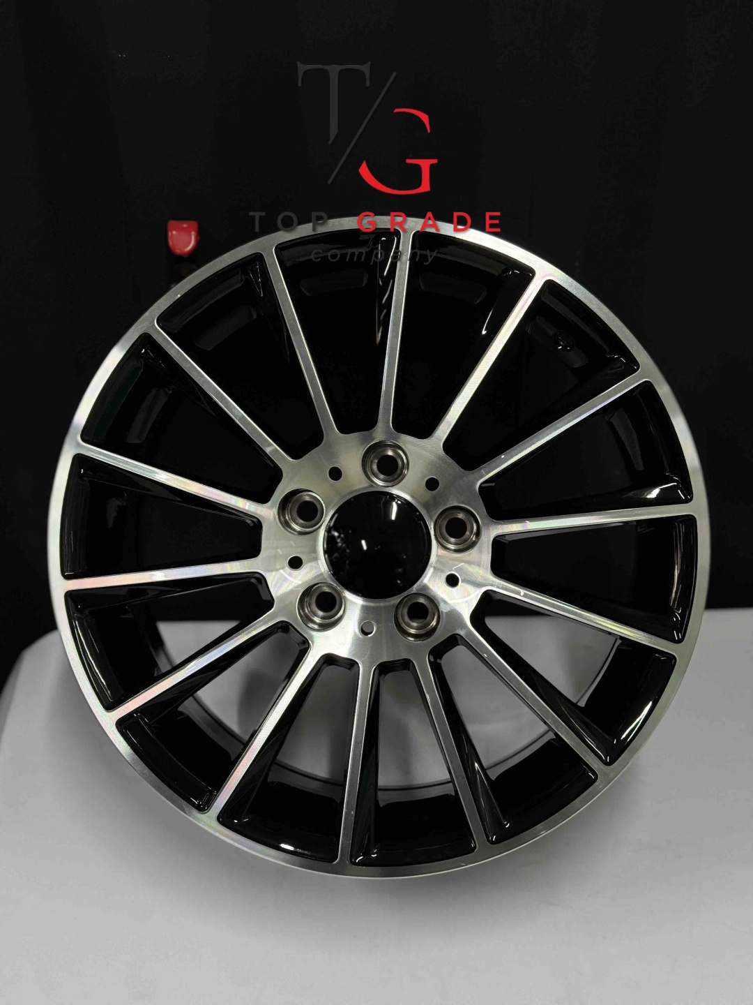 Top Grade Diski0025 7x16/5x112 D66.56 ET35 4 диска черный, серебристый