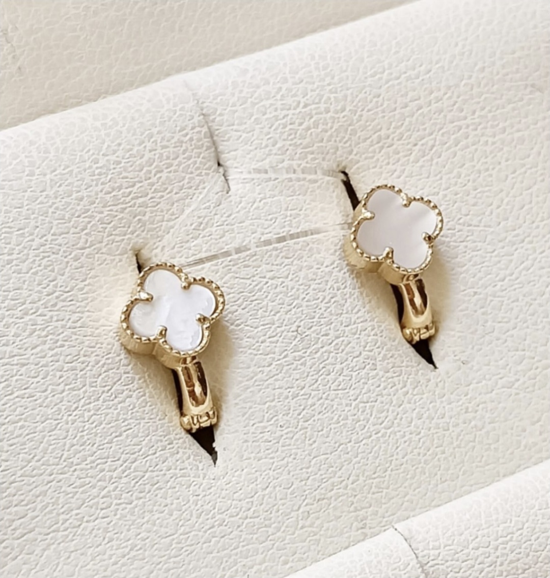 Серьги Кристалл-L 358794 вес 1.61 г золото, эмаль
