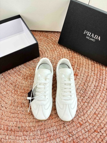 Кроссовки THE SELÈCT STOREEZ Collapse Re-Nylon and suede elasticized sneakers Pra* Miuccia белый, светло-коричневый