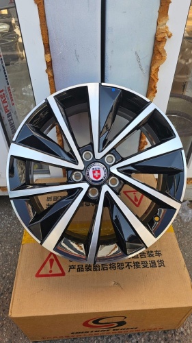Rainbow Dance CHANGAN 7218 7x18/5x114.3 D60.1 ET45 4 диска черный, серебристый