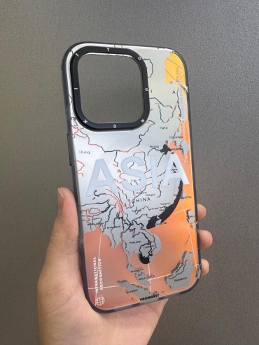 Чехол YOUNGKIT для Apple iPhone 16 Pro рисунок