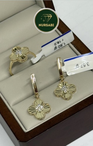 NURSABI 858000 вес 5.37 г золото, фианит