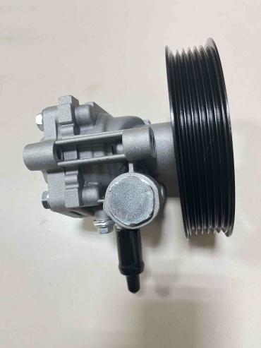 AutoCom насос ГУР MN100472