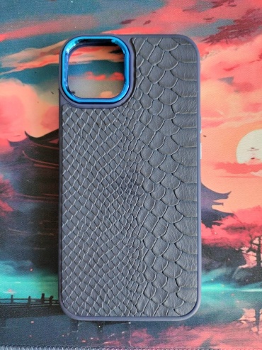 Чехол Case для Apple iPhone 13 черно-фиолетовый