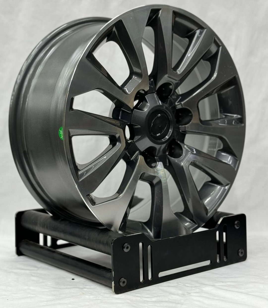 Wheels 1203 7.5x17/6x139.7 D106.1 ET25 4 диска графит