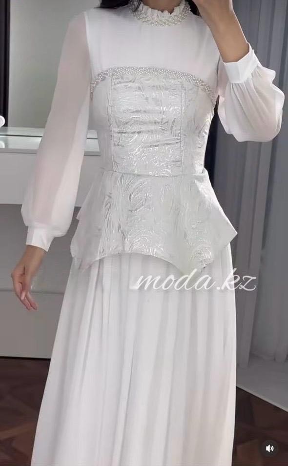 Национальный костюм QAZAQ FASHION белый, светло-серый
