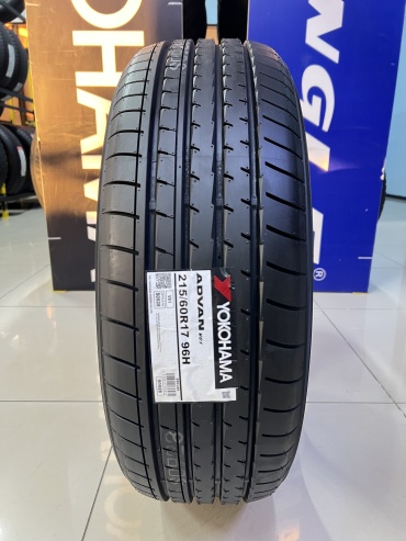 Yokohama 2026 Advan V61 215/60 R17 96 H без шипов