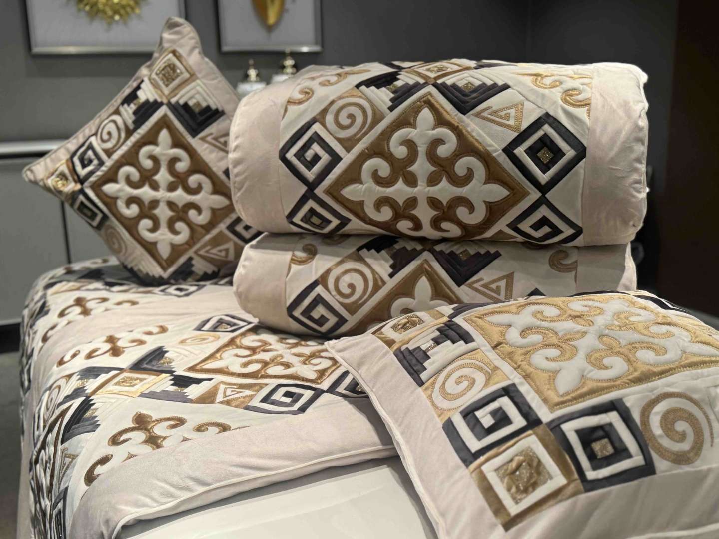 Комплект корпе с подушками 220x80 см, вата, бежевый