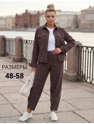 Костюм повседневный коричневый