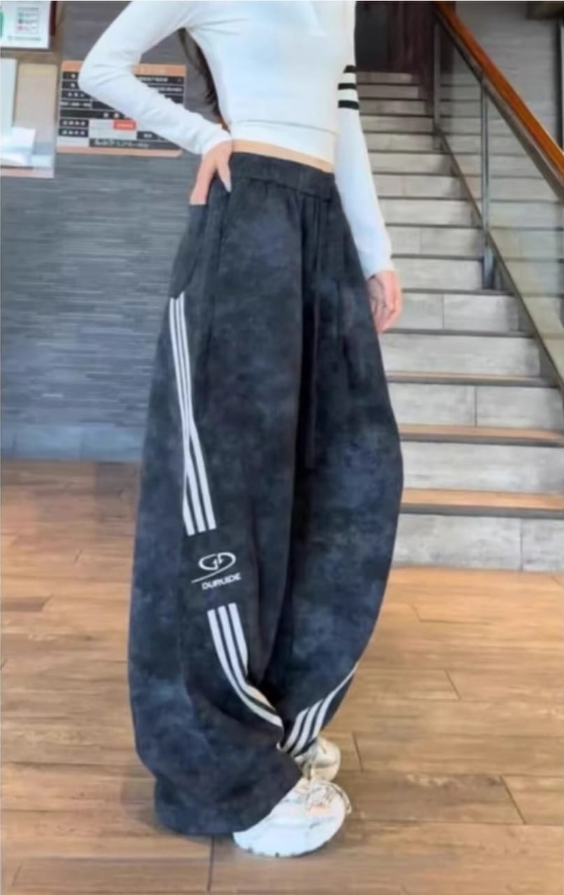 Спортивные брюки серый