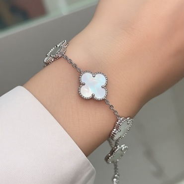 Ipekyolu Jewellery бэ500240623AY длина 18 см, вес 10 г серебро, плетение якорное
