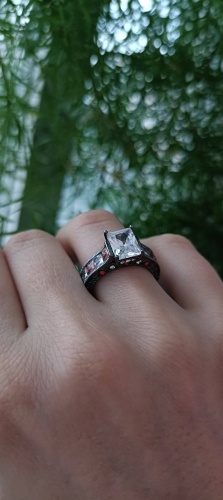 Кольцо SAMOCVETVILLE КСК1701 размер 17 бижутерный сплав, кристаллы Swarovski, черный
