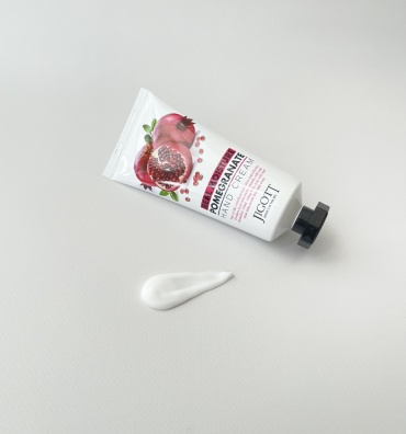 JIGOTT Real Moisture Pomegranate Hand Cream крем для рук 100 мл