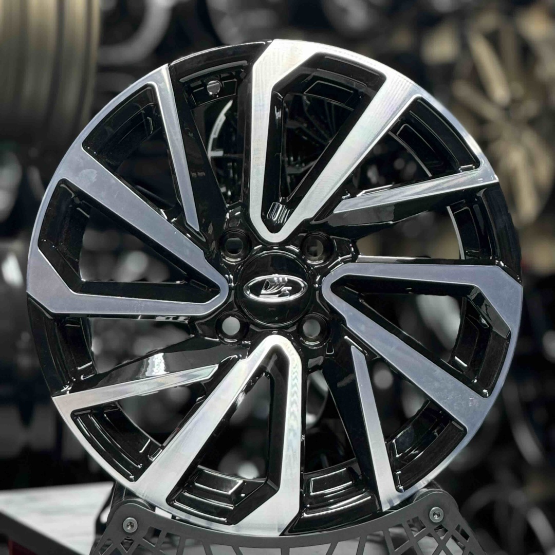 RNO JCW276 6x15/4x98 D58.6 ET32 4 диска черный, серебристый