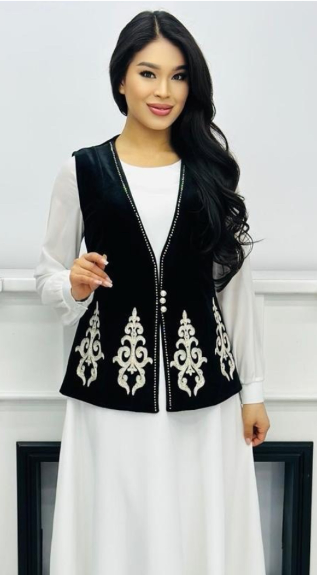 Национальный костюм черный