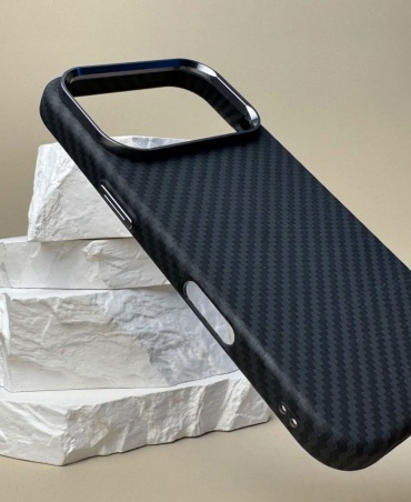 Чехол LML для Apple iPhone 17 Pro Max черный