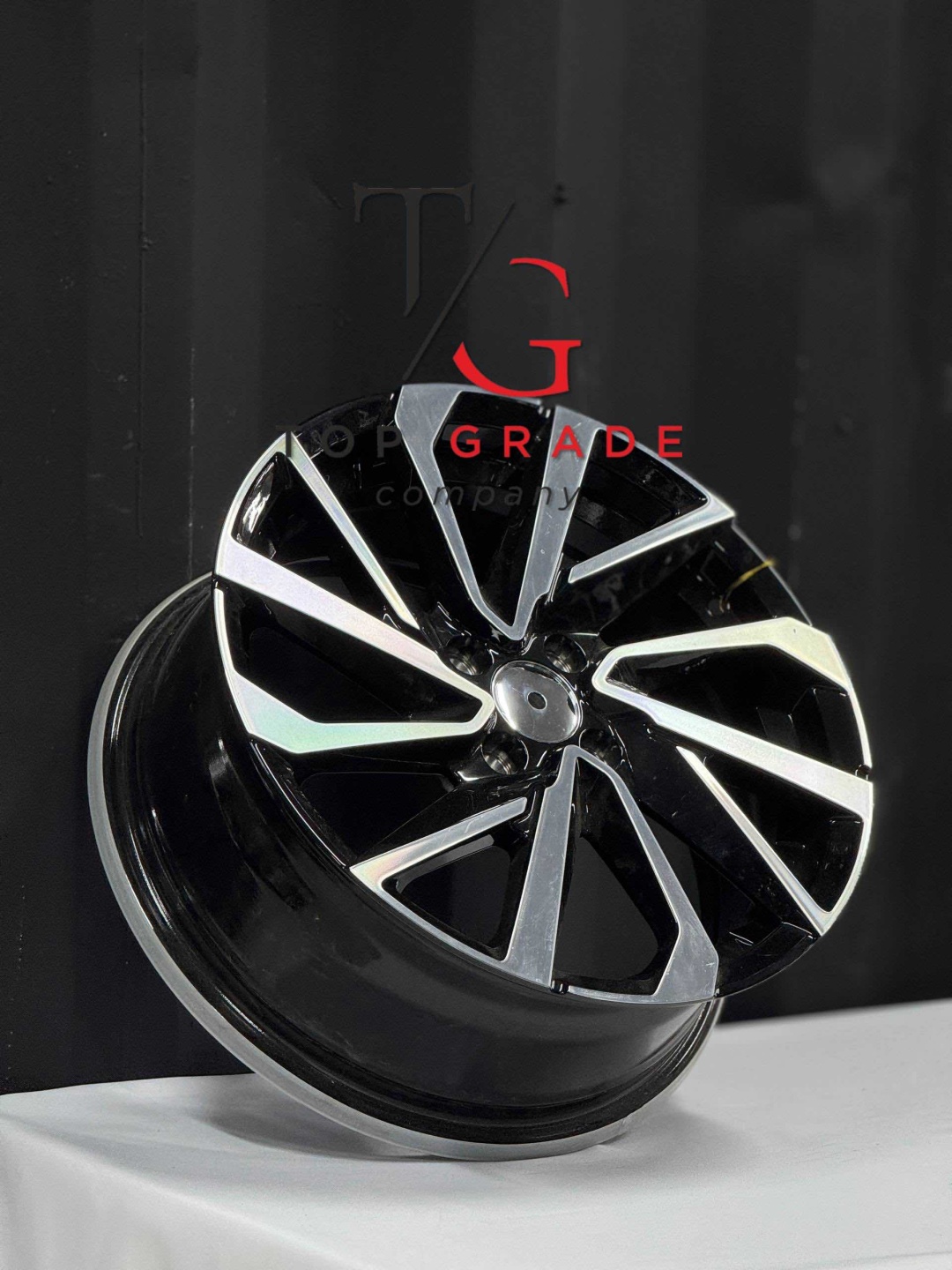 Top Grade TG 6x15/4x98 D58.6 ET35 4 диска черный, серебристый