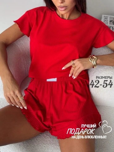 Шорты красный