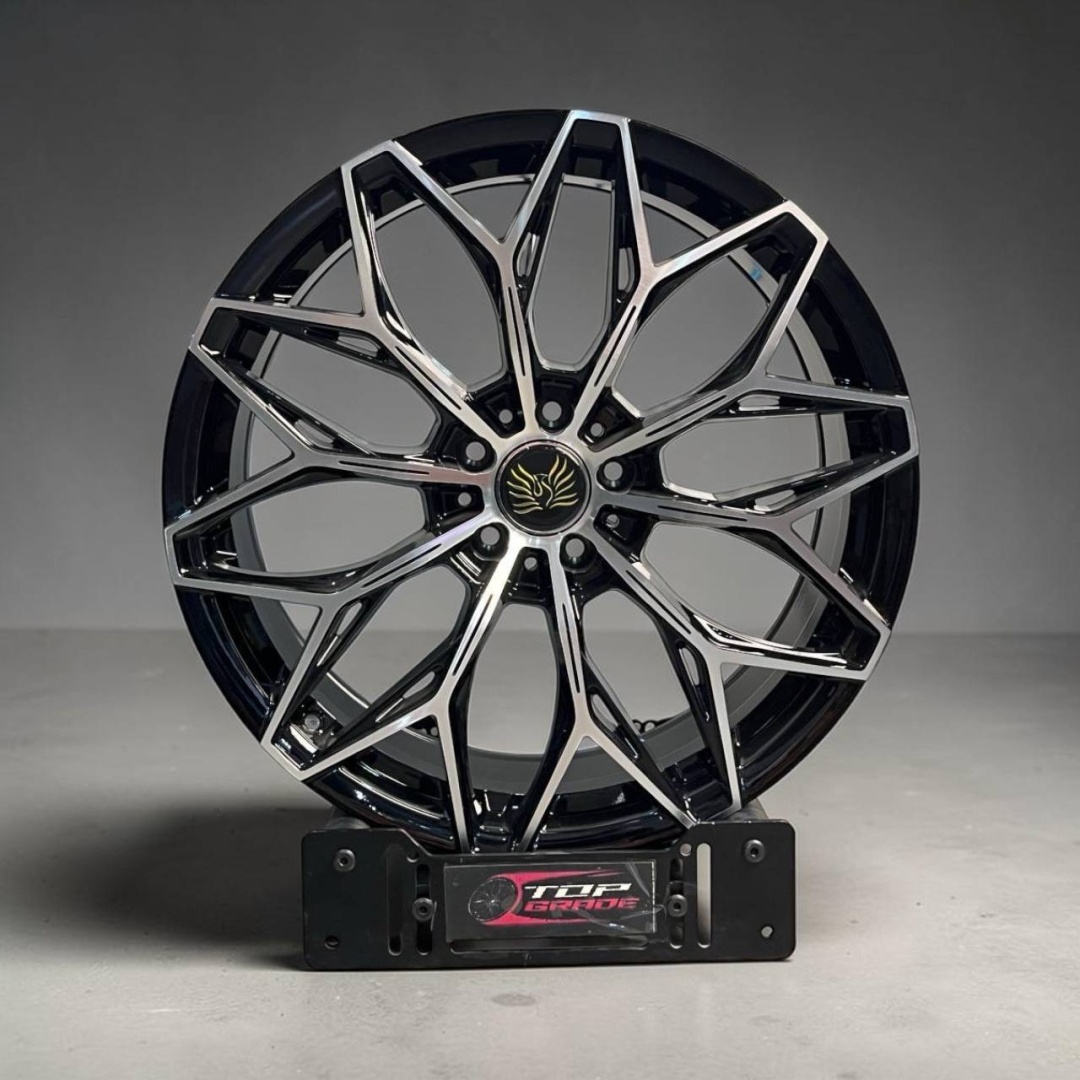 Top Grade AXM 1025 8.5x20/5x114.3 D67.1 ET35 4 диска черный, серебристый