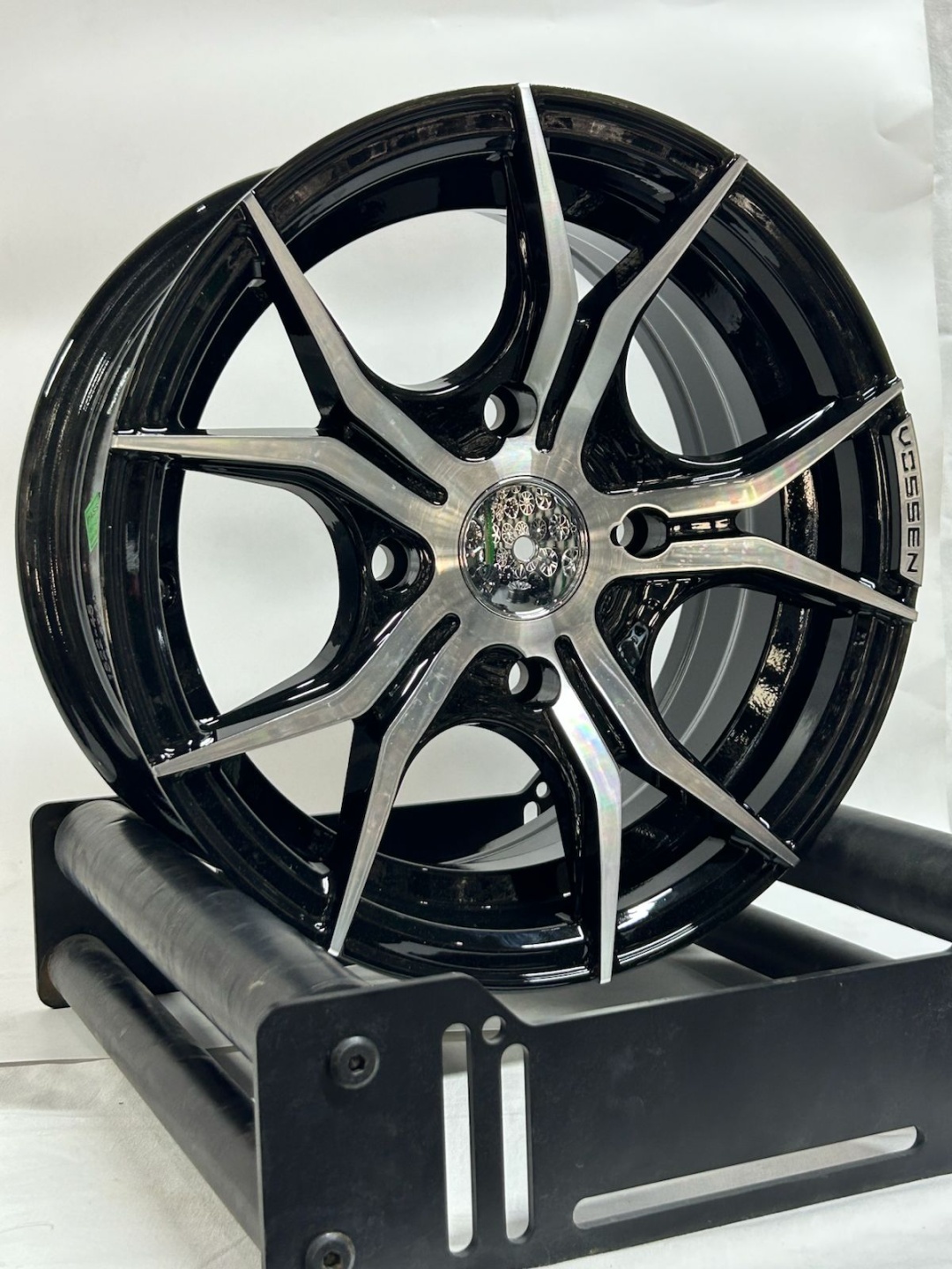 LKN Lkn12 6x13/4x114.3 D73.1 ET30 4 диска черный, серебристый