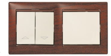 Legrand Valena Classic 770312, тонированное дерево