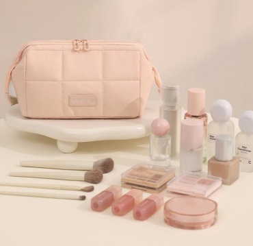Beenlove косметичка полиэстер, нейлон розовый 14X22 см