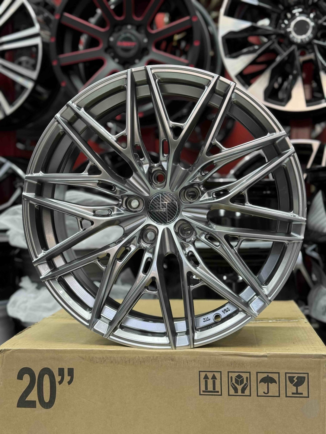 RNO Xl6005 8x18/5x114.3 D73.1 ET35 4 диска графит