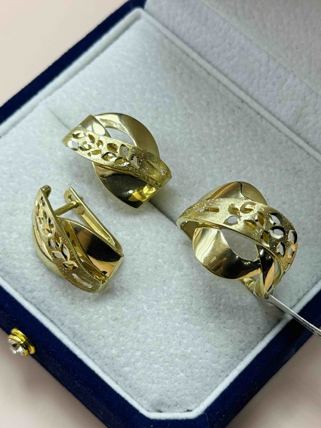 Italy Gold IG544334 вес 8.7 г золото, без вставок