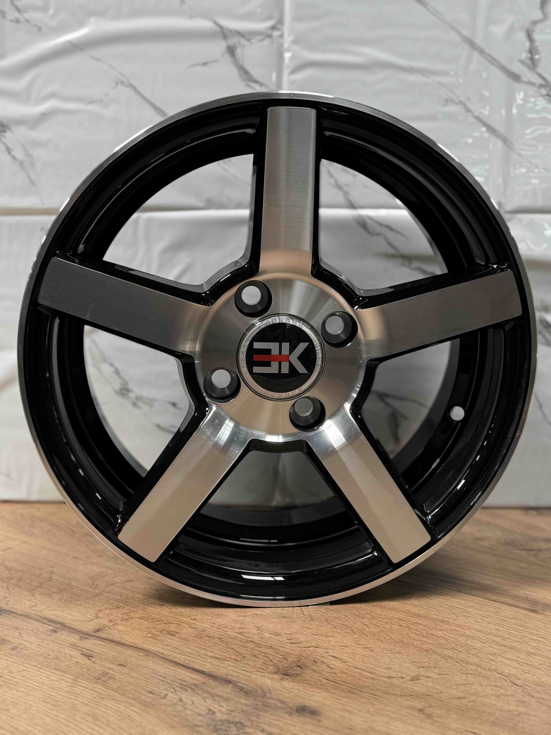 Top Grade 50046 6x14/4x100 D67.1 ET35 4 диска черный, серебристый