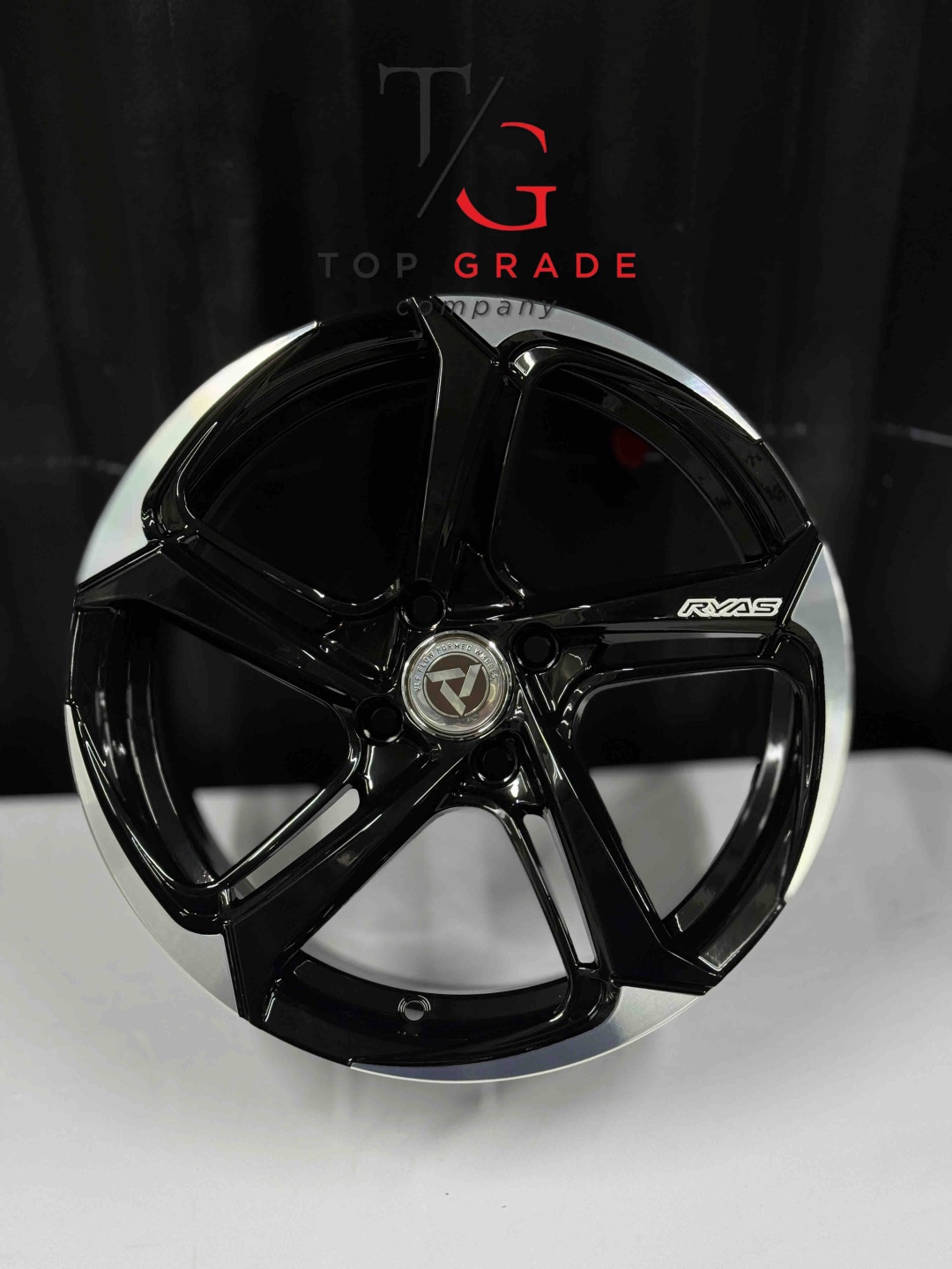 Top Grade Top grade0093 7x16/4x100 D67.1 ET35 4 диска черный, серебристый