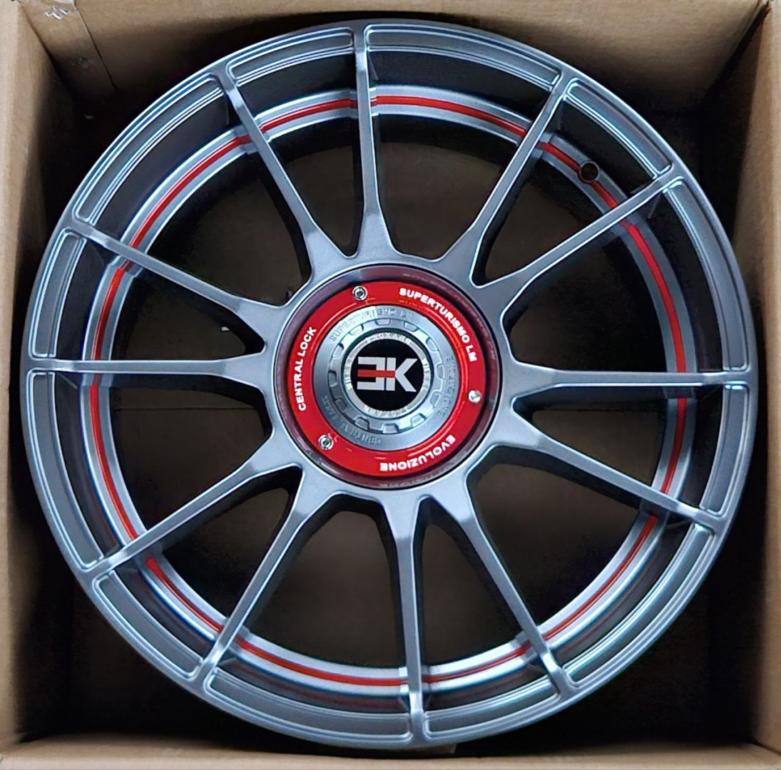 Fonyee SM 2024 7.5x17/5x100/114.3 D67.1 ET20 4 диска графит, красный