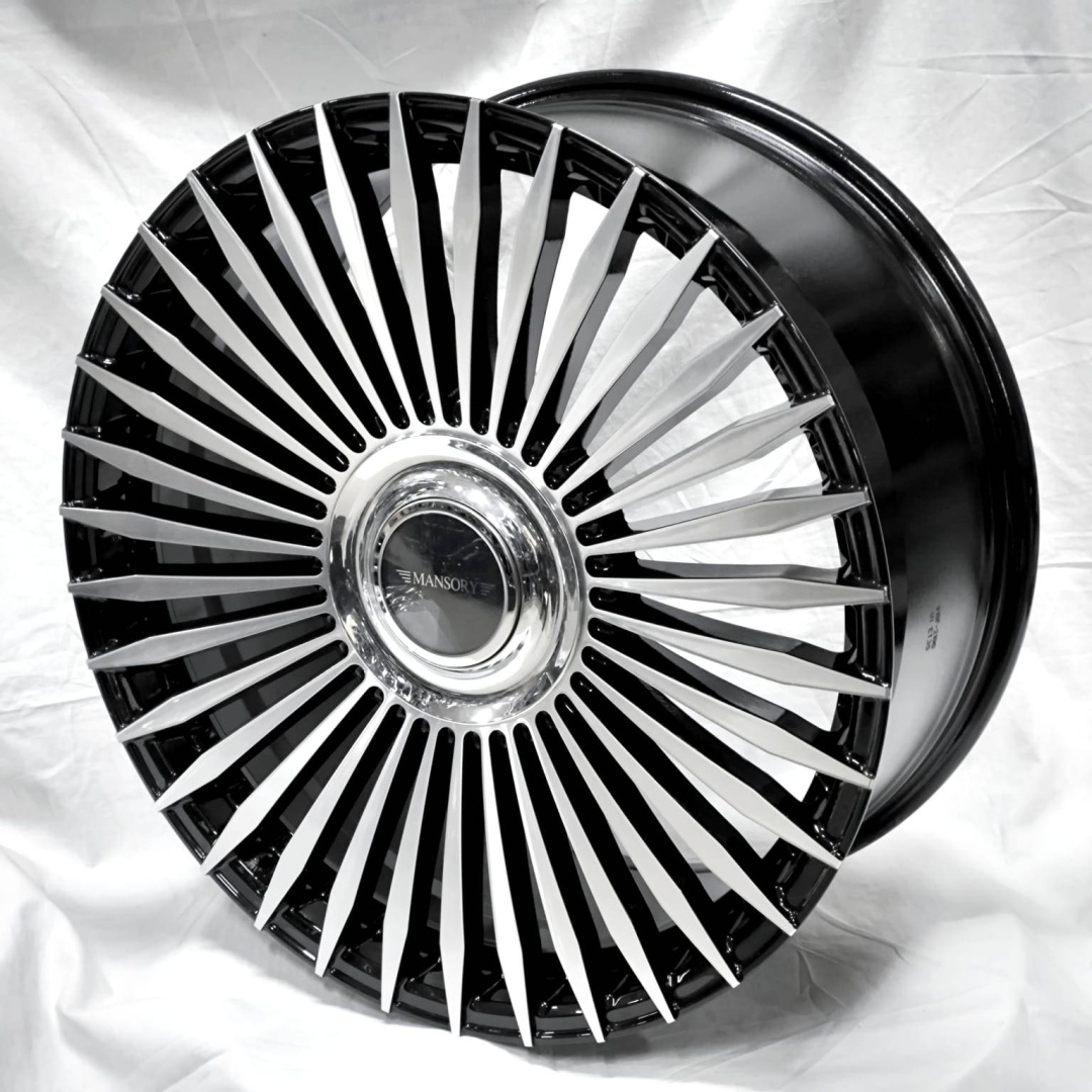 Wheels 918 9.5x21/5x120 D72.6 ET40 4 диска черный, серебристый