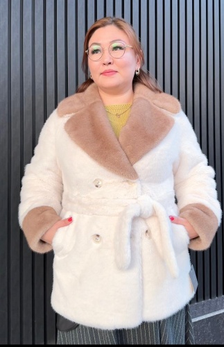 Шуба Agnona белый