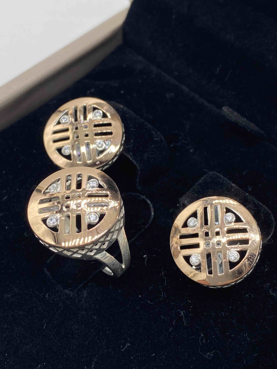 ADILZHAN GOLD khan03119 вес 8.72 г серебро, фианит