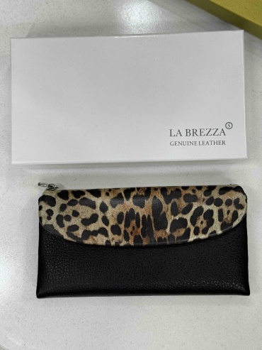 Кошелек LA BREZZA натуральная кожа черный, леопард
