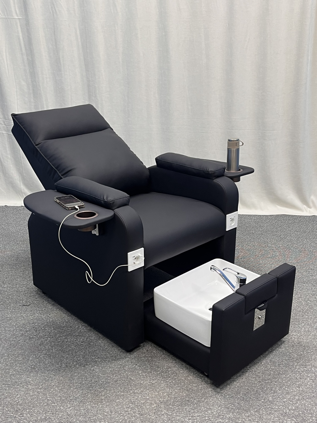 Кресло Royal beauty черный 125х110 см